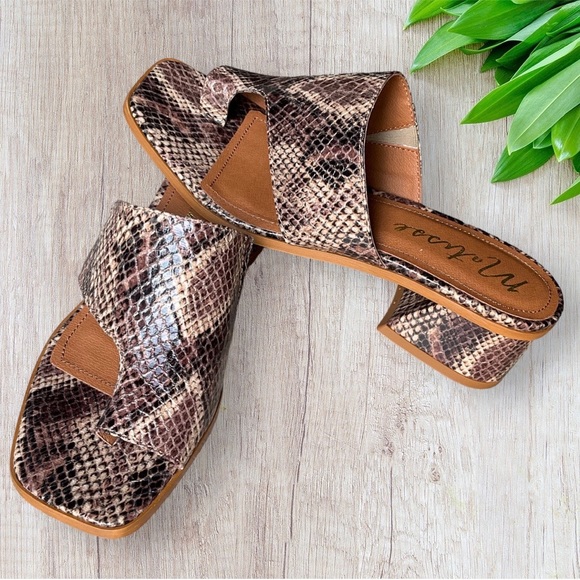 MATISSE GODDESS PYTHON SANDALS BLOCK HEELS SIZE 7 - Picture 7 of 10